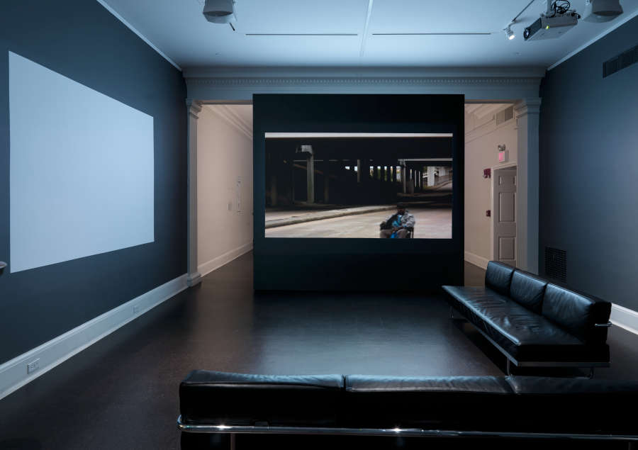 view exhibition image