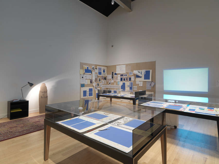 view exhibition image