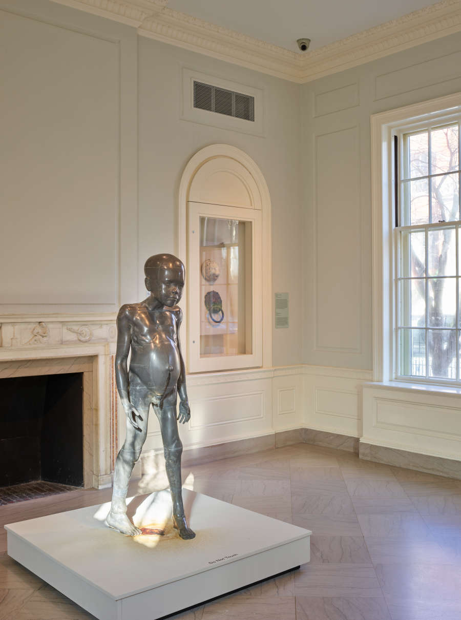 view exhibition image