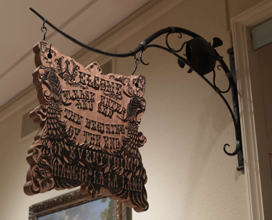 view exhibition image