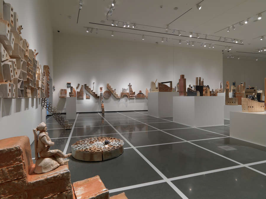 view exhibition image