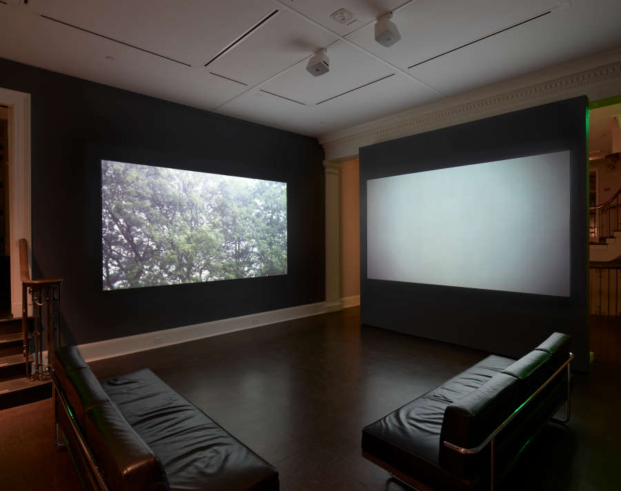 view exhibition image