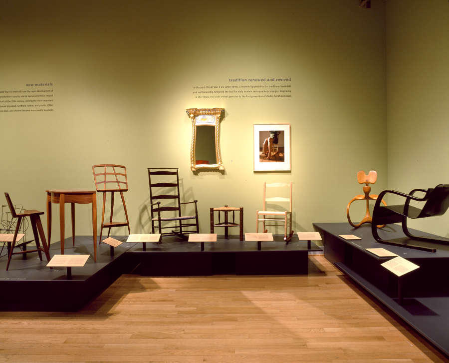view exhibition image