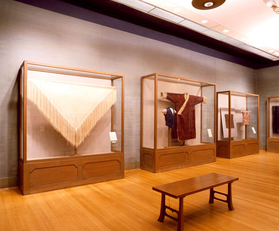 view exhibition image