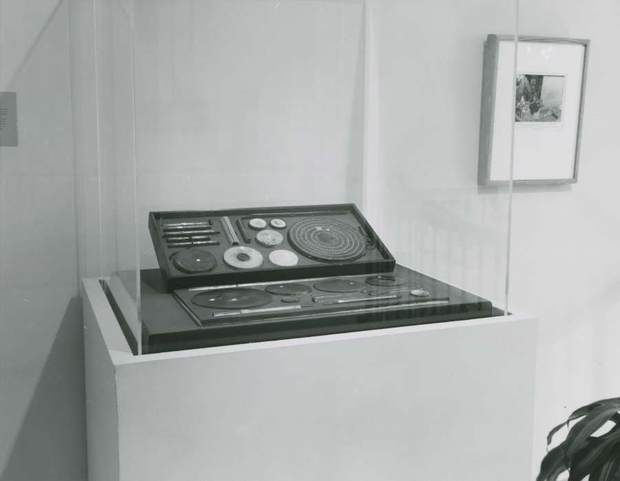 view exhibition image