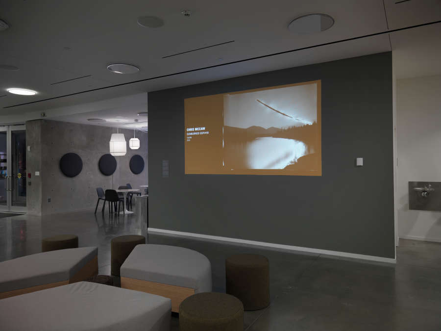 view exhibition image