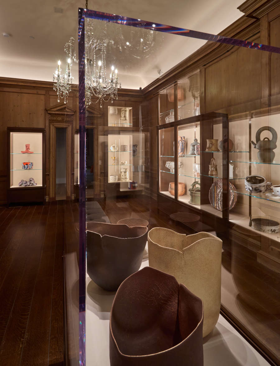 view exhibition image