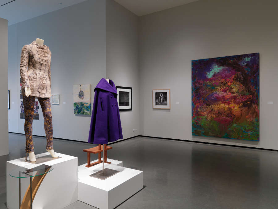 view exhibition image