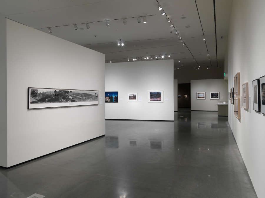 view exhibition image