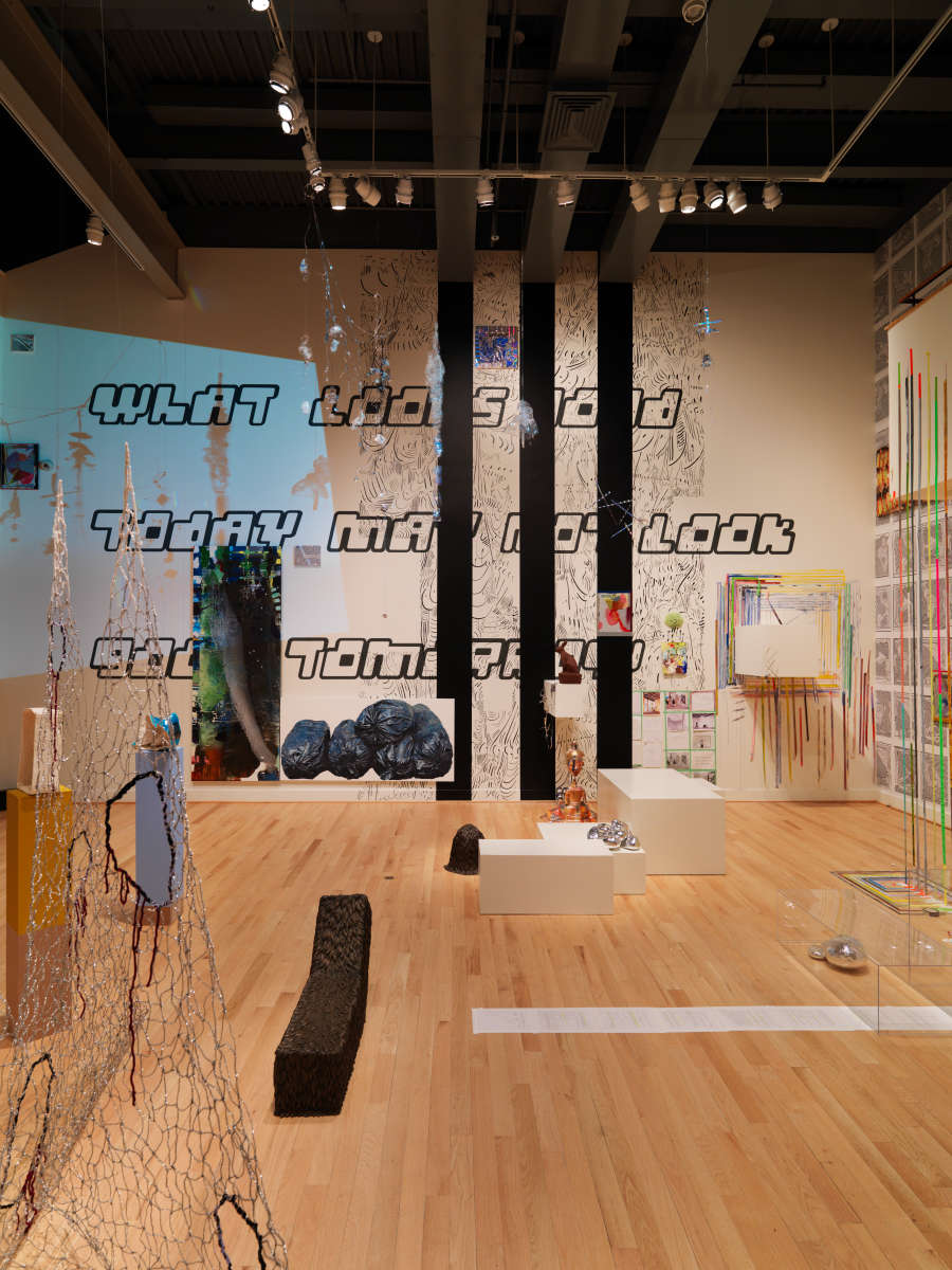 view exhibition image