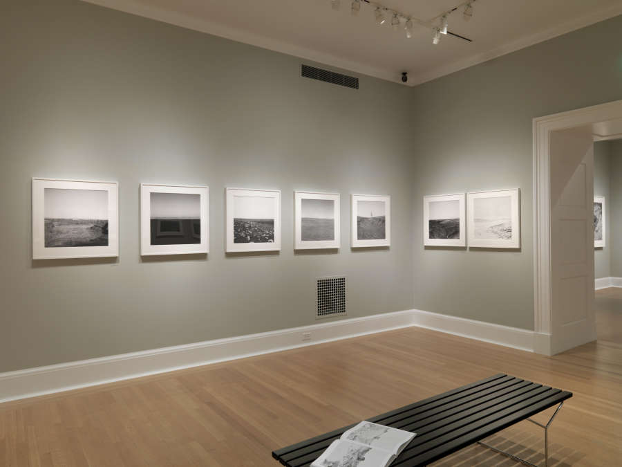 view exhibition image