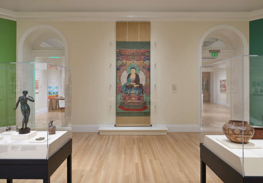 view exhibition image