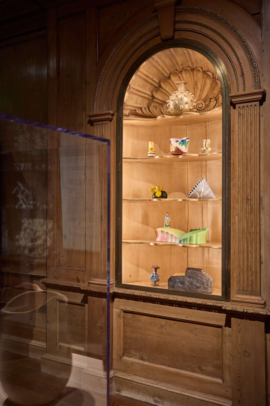 view exhibition image