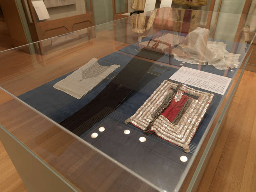 view exhibition image