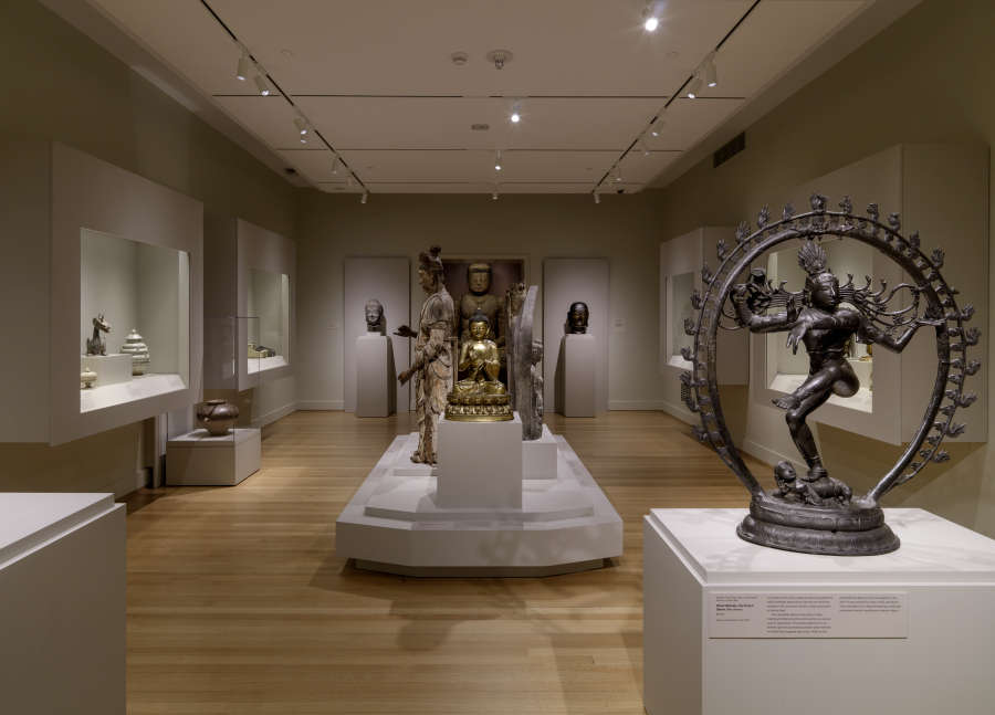 view exhibition image