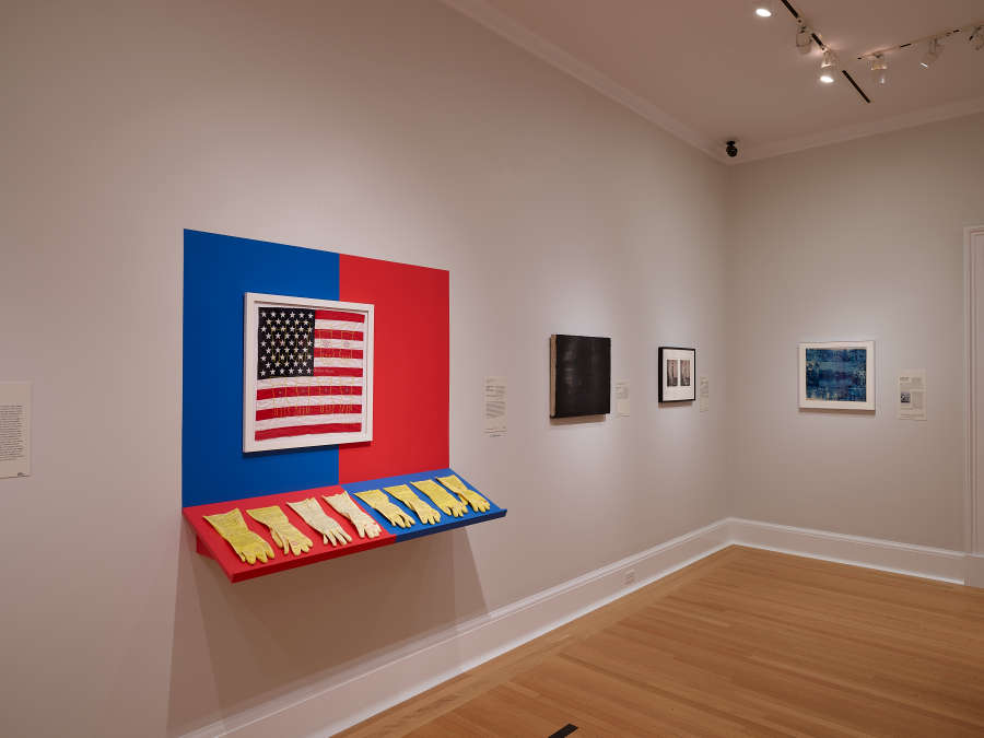 view exhibition image