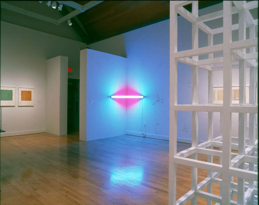 view exhibition image