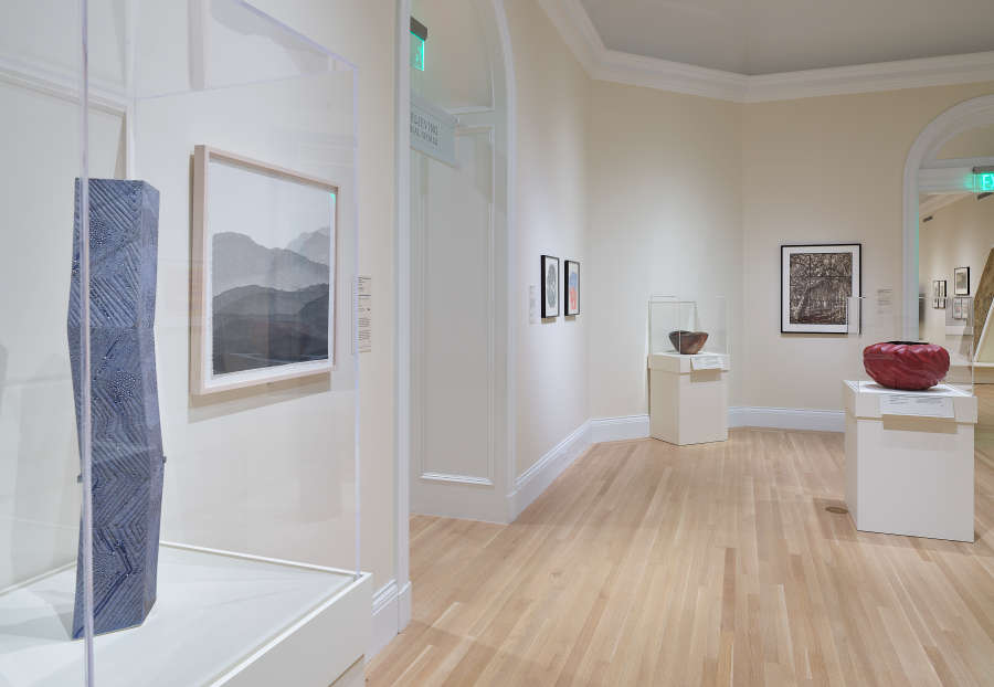 view exhibition image