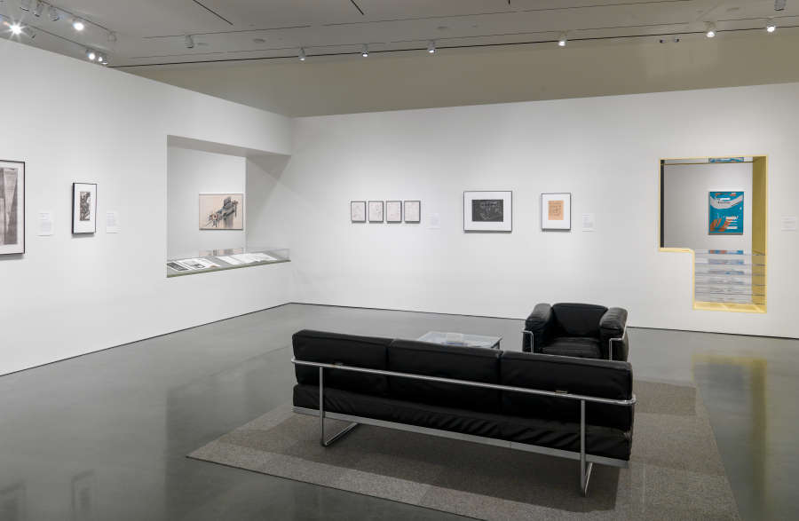 view exhibition image