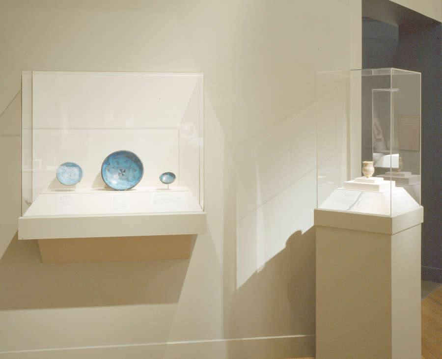 view exhibition image