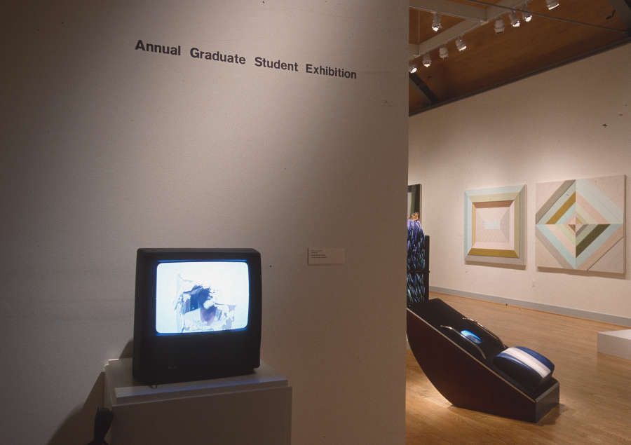 view exhibition image