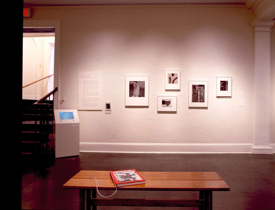 view exhibition image
