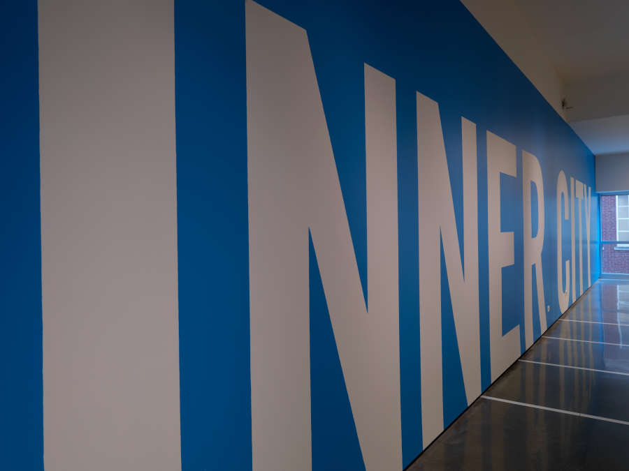 view exhibition image