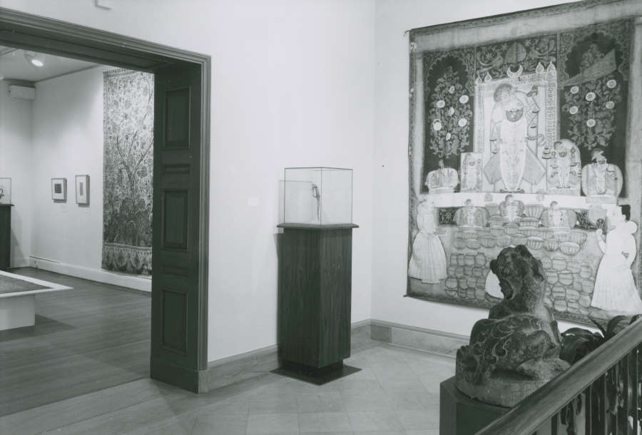 view exhibition image