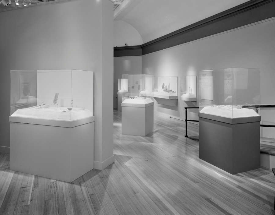view exhibition image
