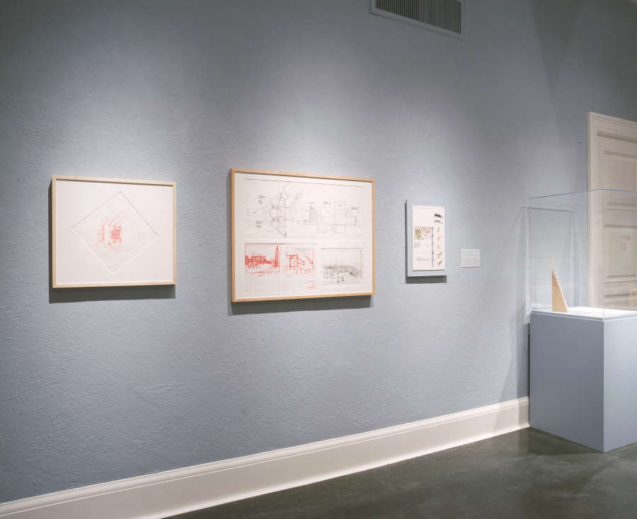 view exhibition image