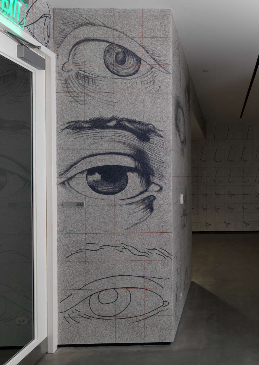 view exhibition image