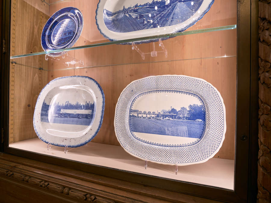 view exhibition image