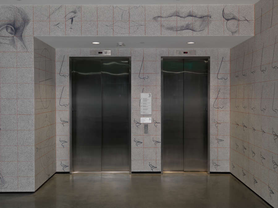 view exhibition image