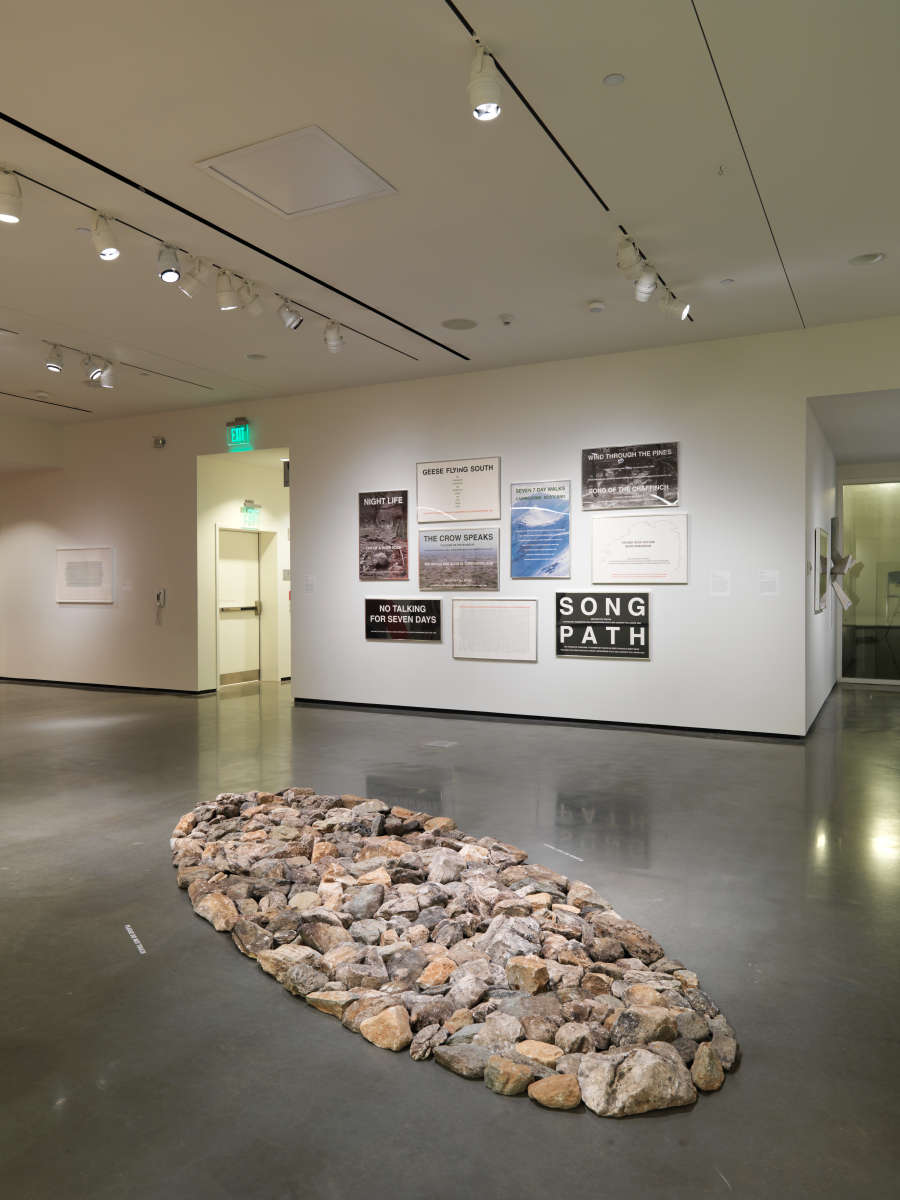 view exhibition image