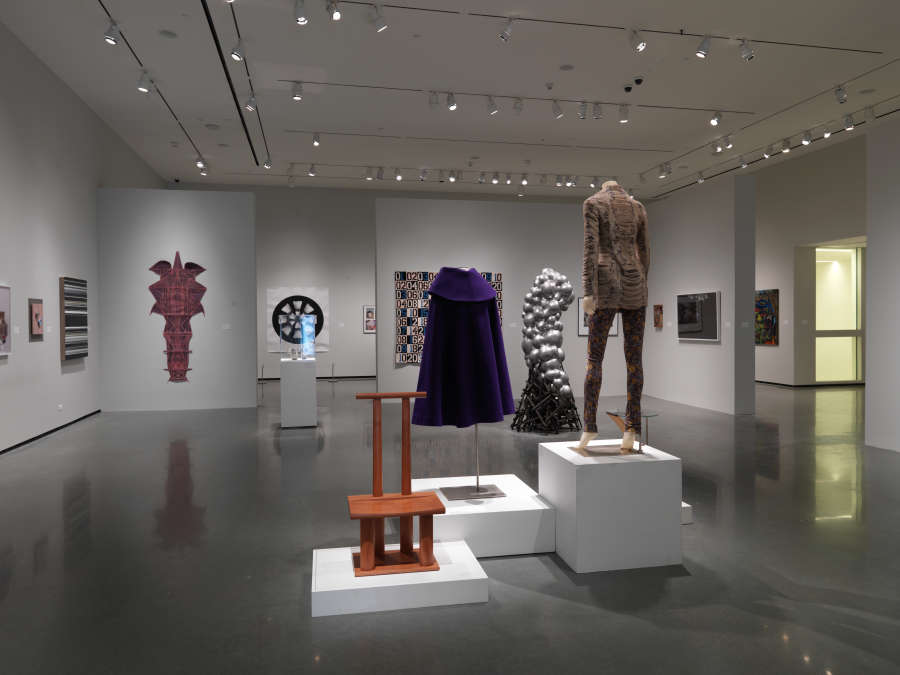 view exhibition image