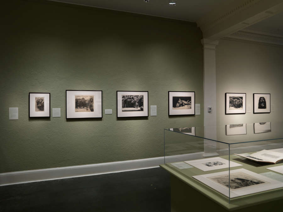 view exhibition image