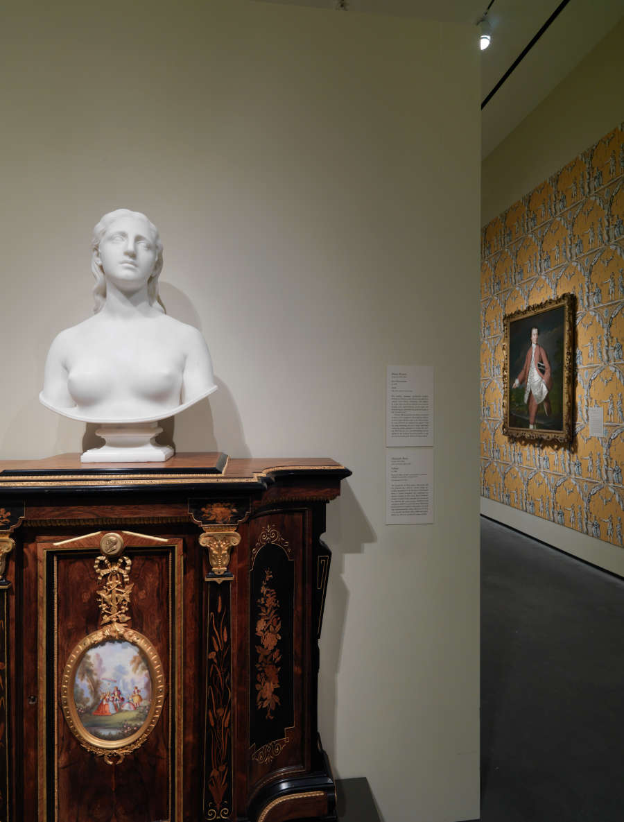 view exhibition image