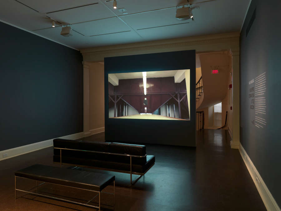 view exhibition image