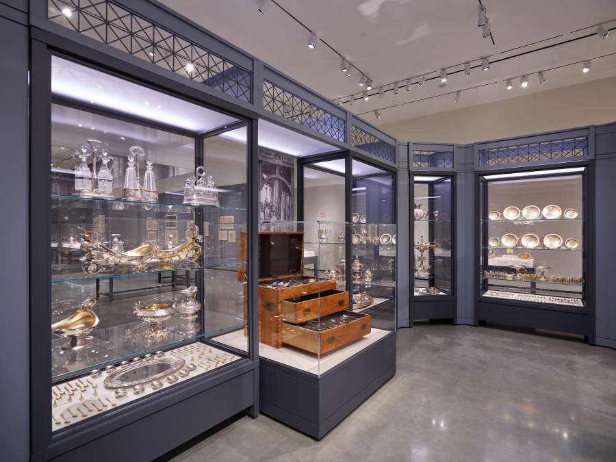 view exhibition image