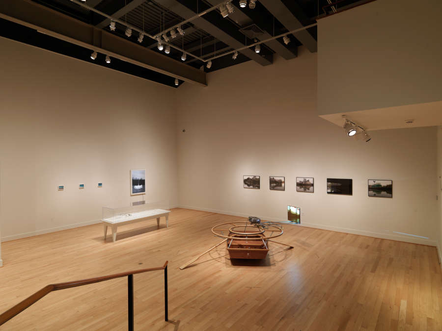 view exhibition image