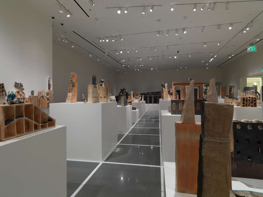 view exhibition image