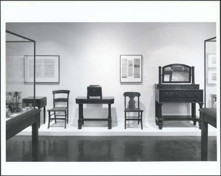 view exhibition image