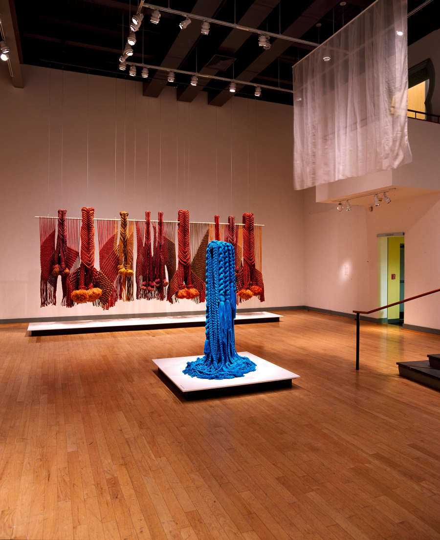 view exhibition image