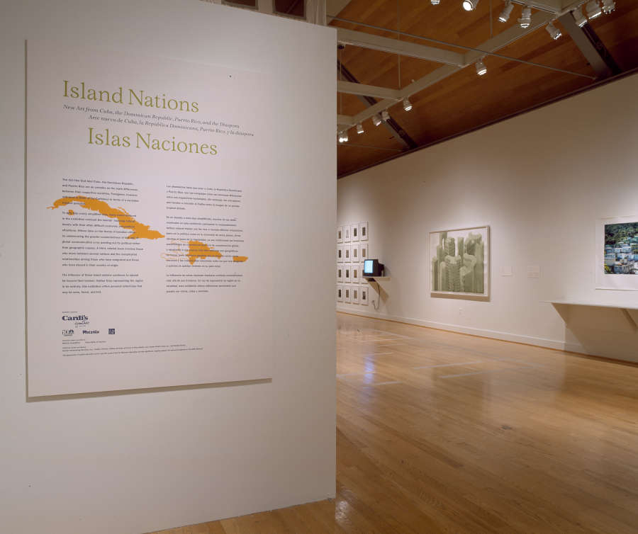 view exhibition image