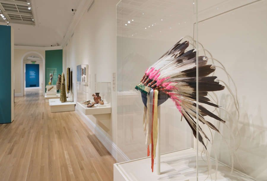 view exhibition image