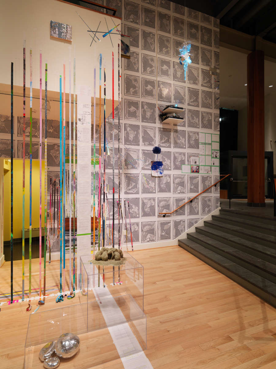 view exhibition image