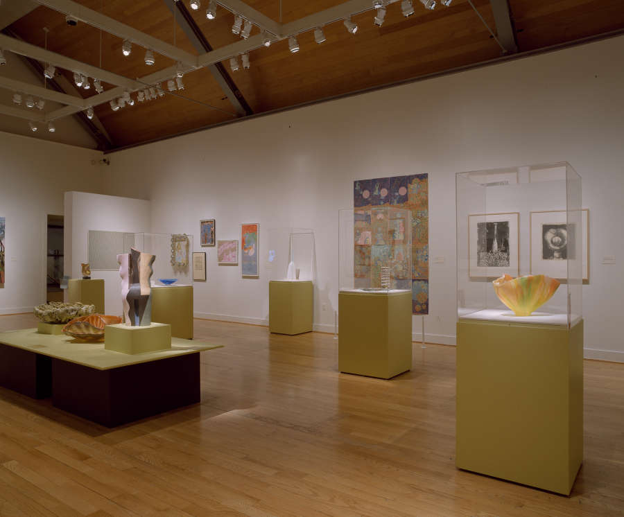 view exhibition image