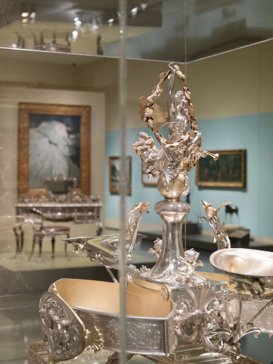 view exhibition image