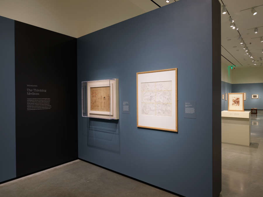 view exhibition image