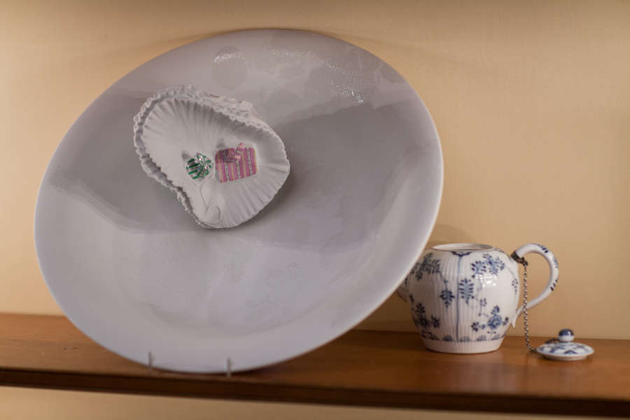 view exhibition image